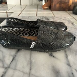 **NEW**Tom's Black Woven Flats Slip-On Sequin Loafers